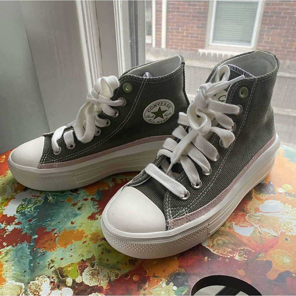 BRAND NEW - Chuck Taylor All Star Move Mixed Material